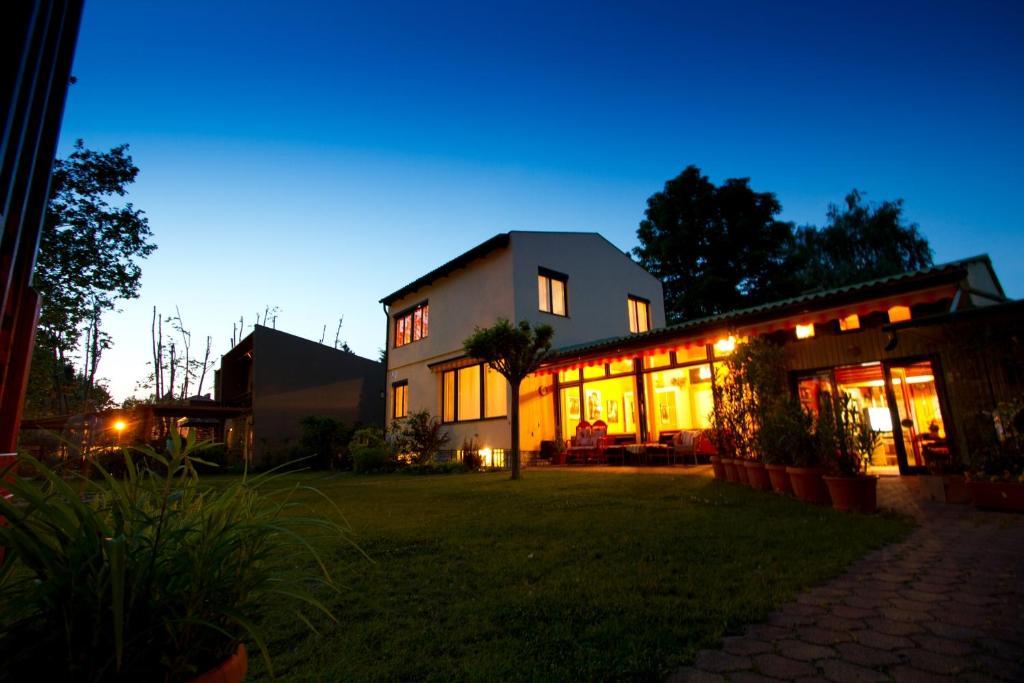 Villa Mária Vendégház Siófok Esterno foto